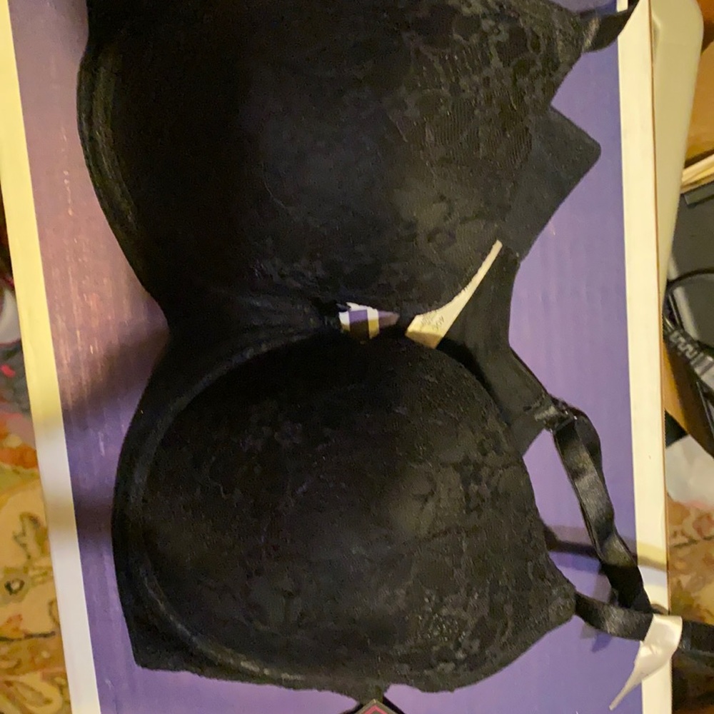 New Black lace bra